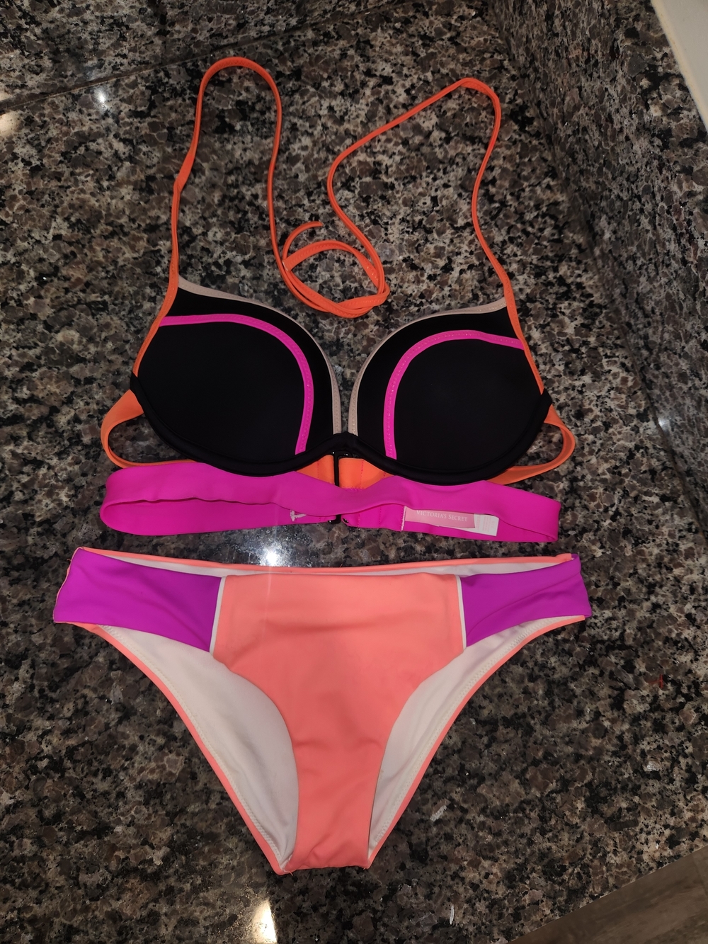 Colorblock 32B Push-Up,XS Bottom Bikini Set in Black, Coral & Pink
